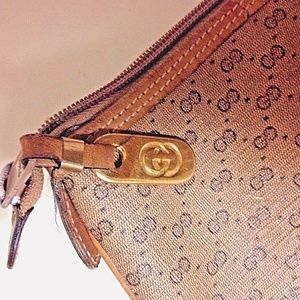 GUCCI Rare Vintage XL Tan GG Tote Bag 17"x 21"